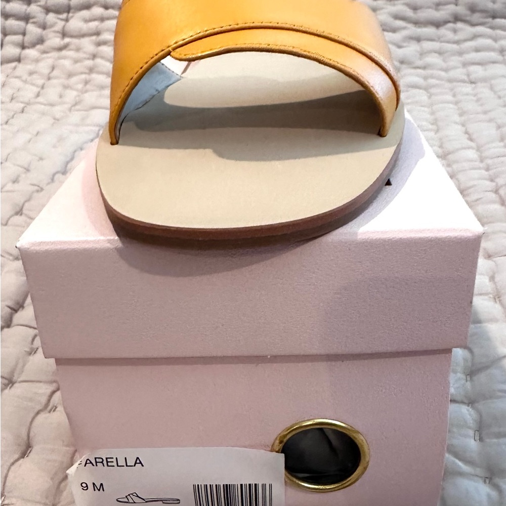 cupcakes & cashmere Yellow Sandals (NEW)
